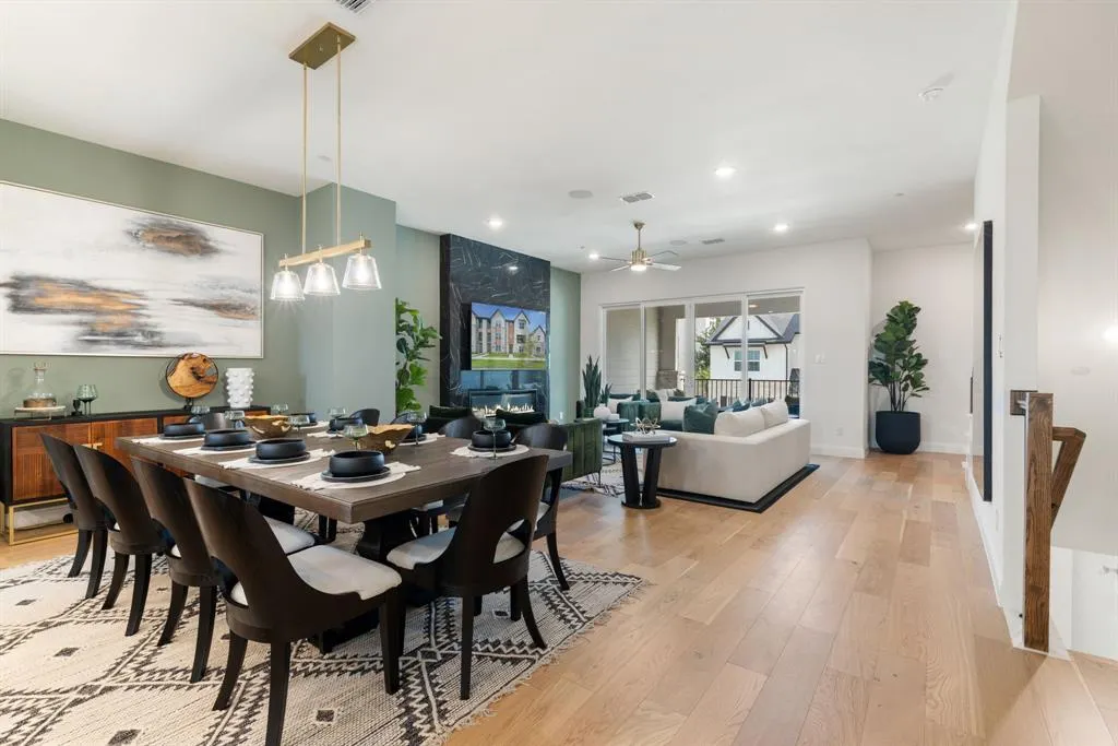 6240 Fortuna Lane
