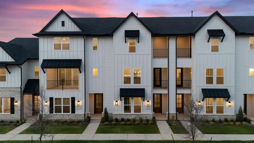6240 Fortuna Lane