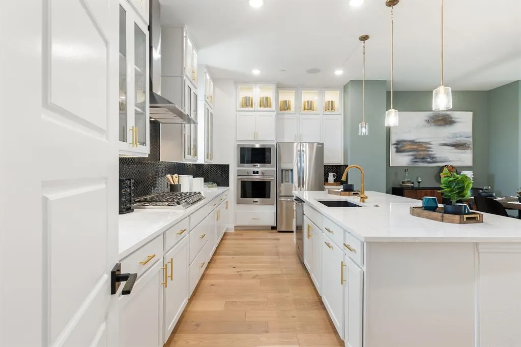 6240 Fortuna Lane