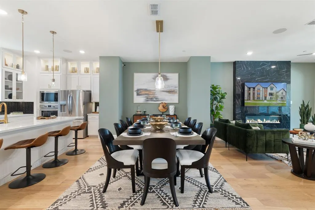 6240 Fortuna Lane