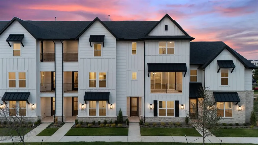 6244 Fortuna Lane