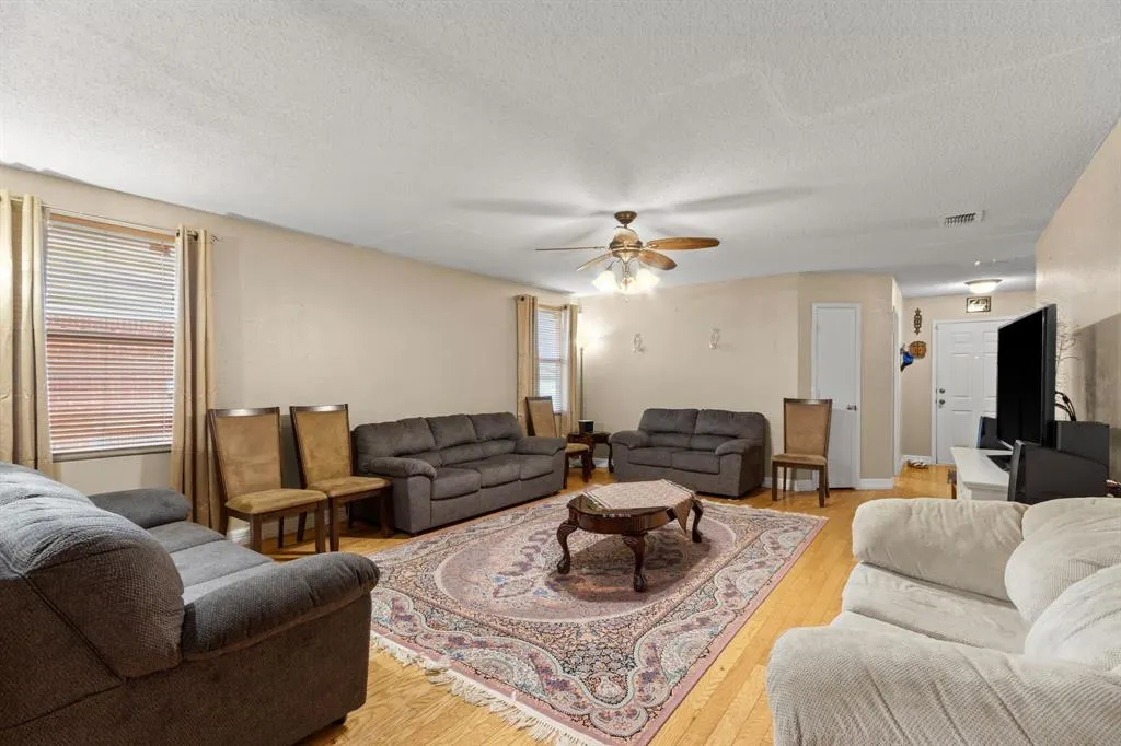 1708 Creek Bend Lane