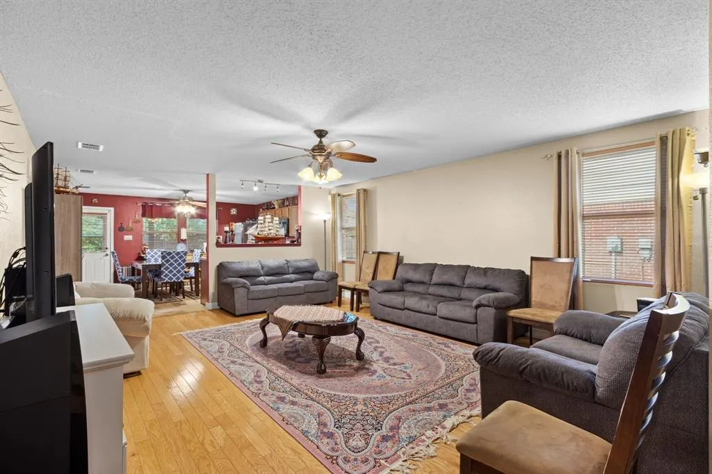 1708 Creek Bend Lane