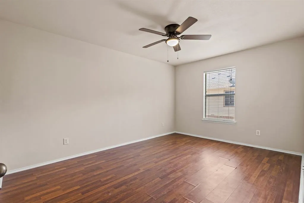 4076 Kyndra Circle