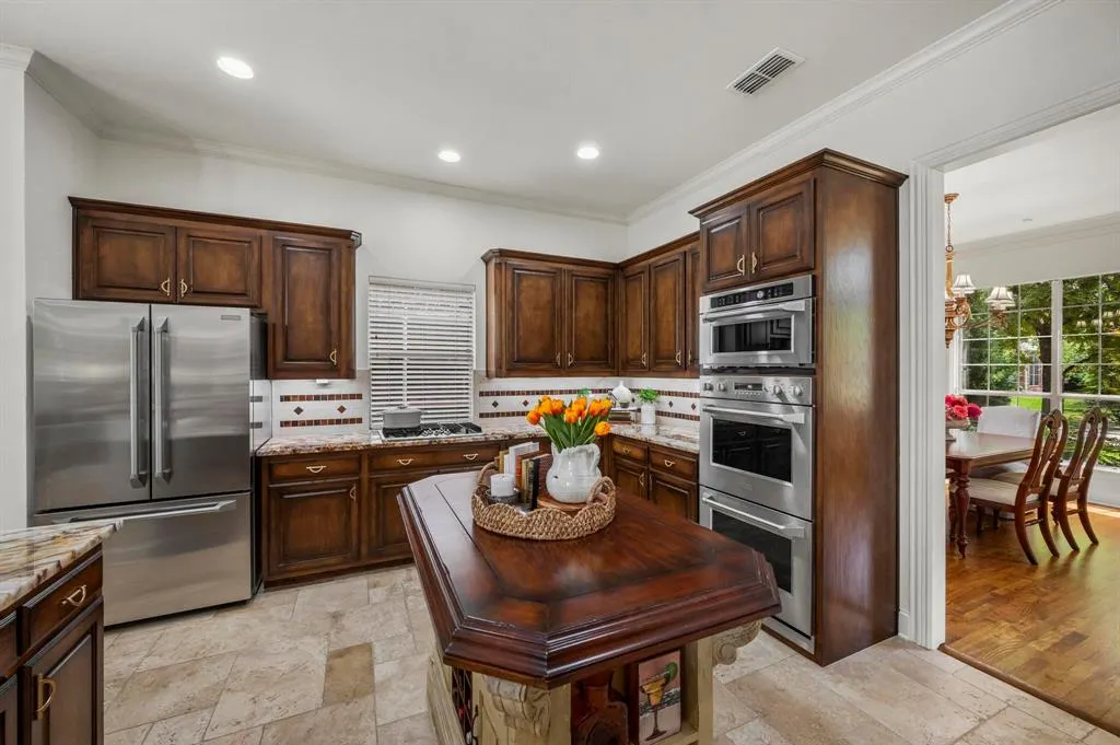 4896 Corinthian Bay Drive