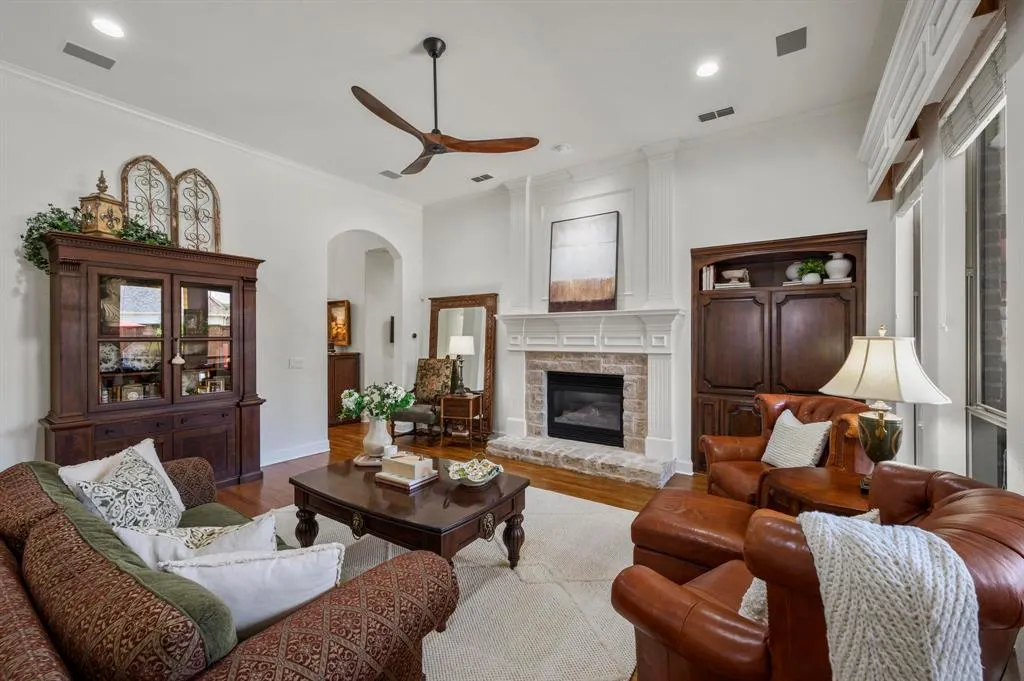 4896 Corinthian Bay Drive