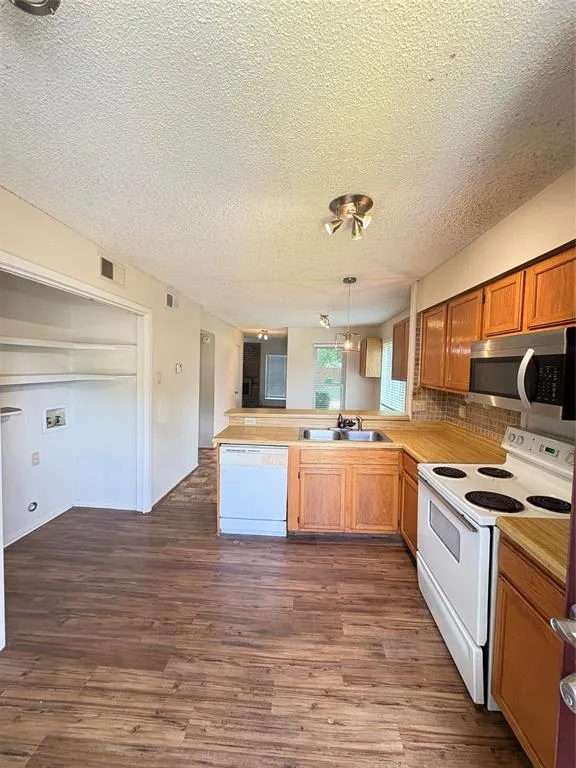 1805 W Spring Creek Parkway, #Z2