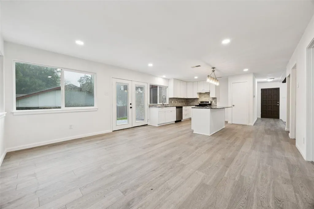 3508 Wildwood Circle