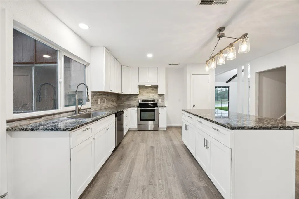 3508 Wildwood Circle