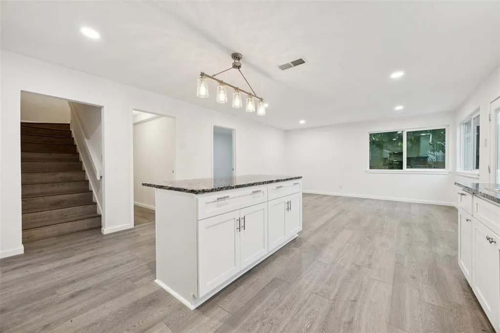 3508 Wildwood Circle
