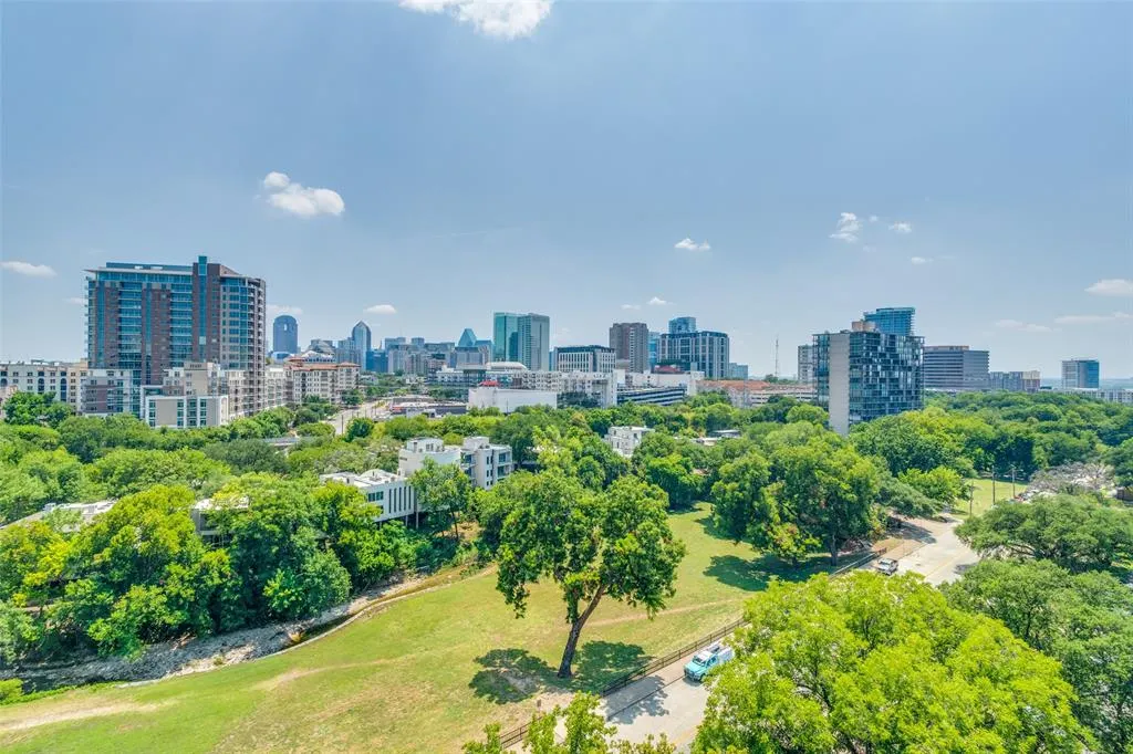 2801 Turtle Creek Boulevard, #7E