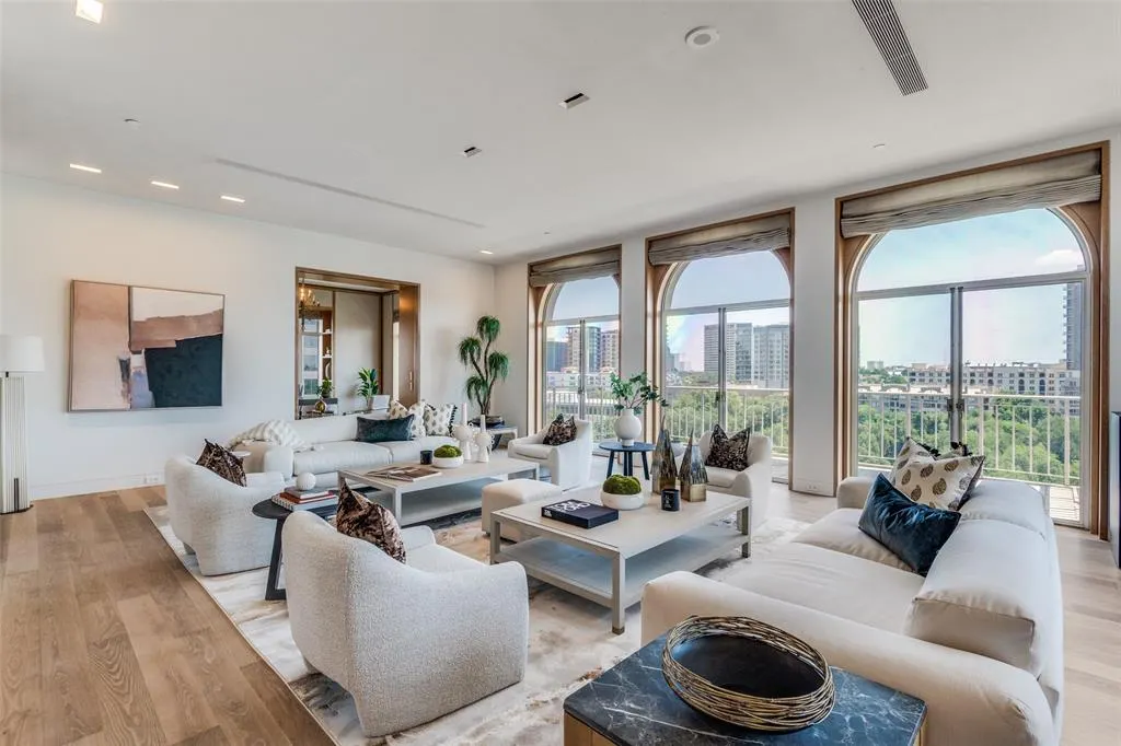 2801 Turtle Creek Boulevard, #7E