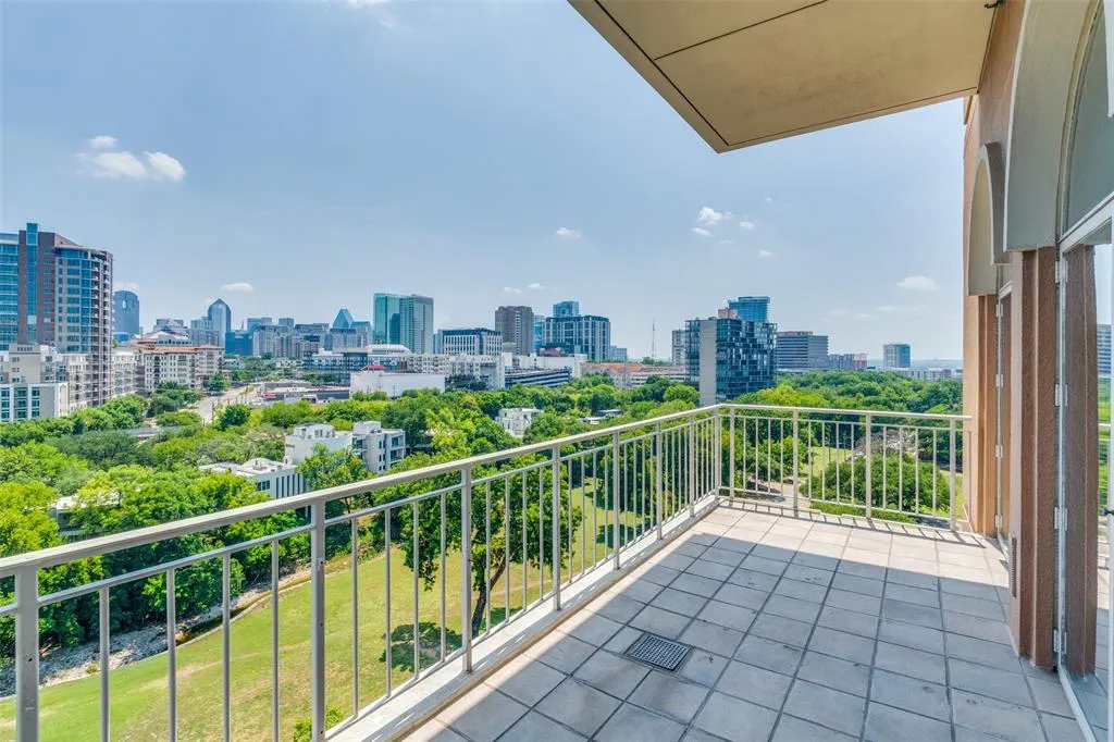 2801 Turtle Creek Boulevard, #7E