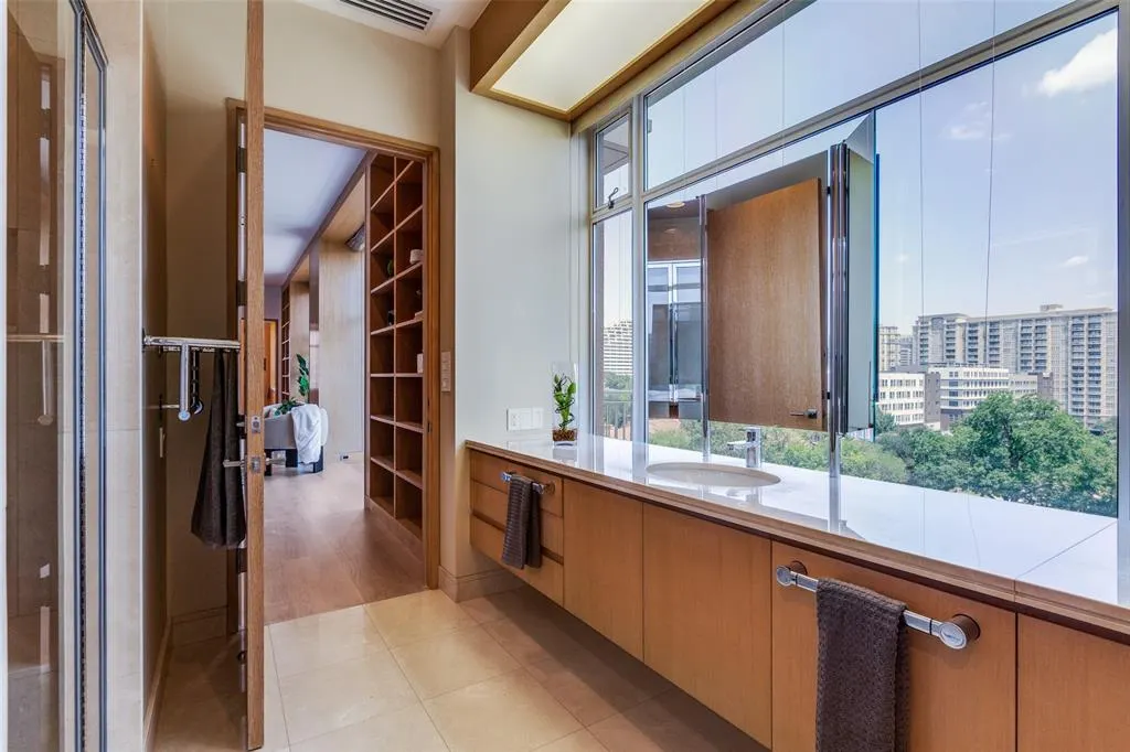 2801 Turtle Creek Boulevard, #7E