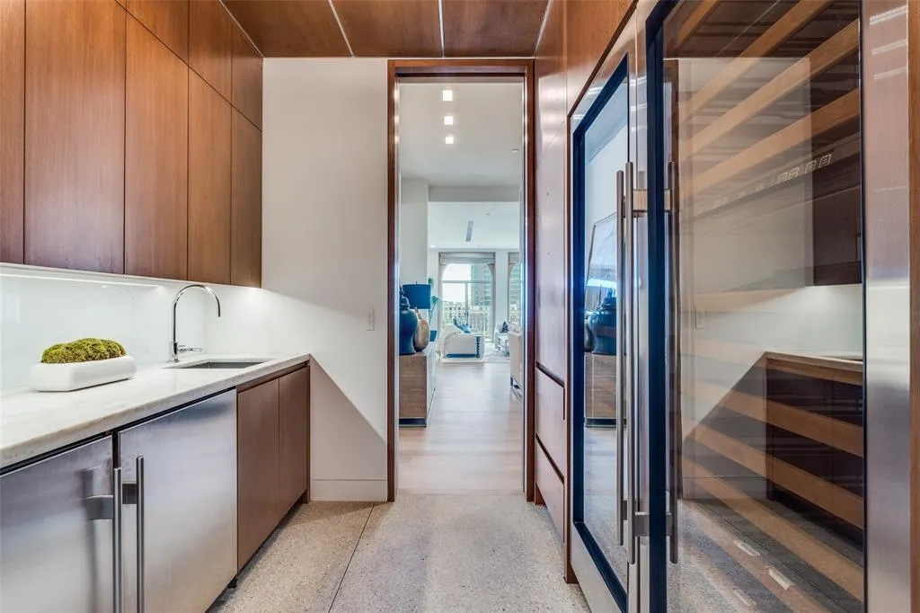 2801 Turtle Creek Boulevard, #7E