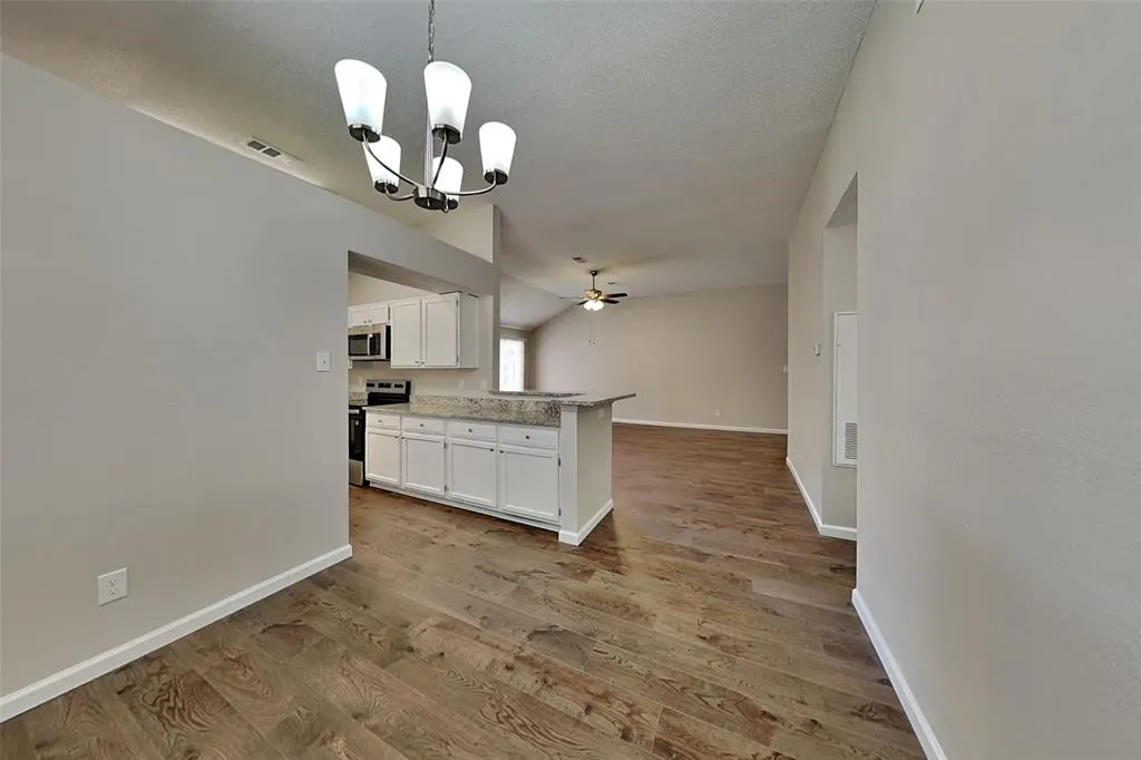1535 Mayflower Drive