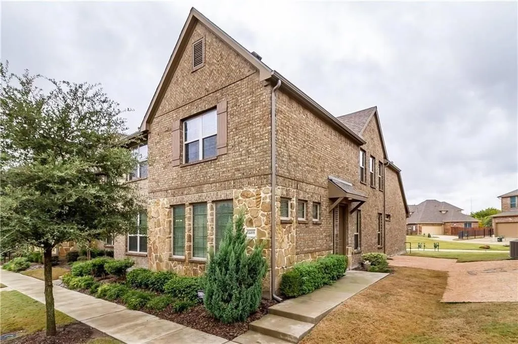 4408 Blackjack Oak Drive