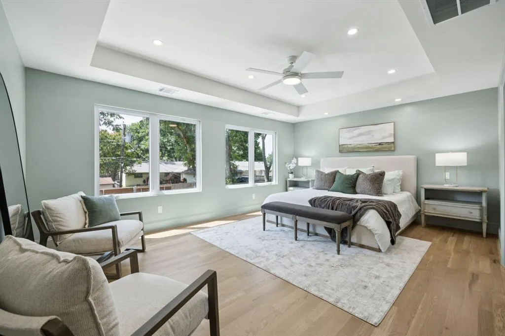 1307 Seminole Drive