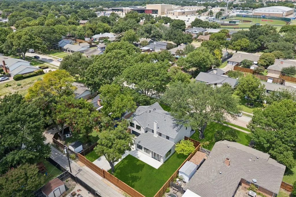 1307 Seminole Drive
