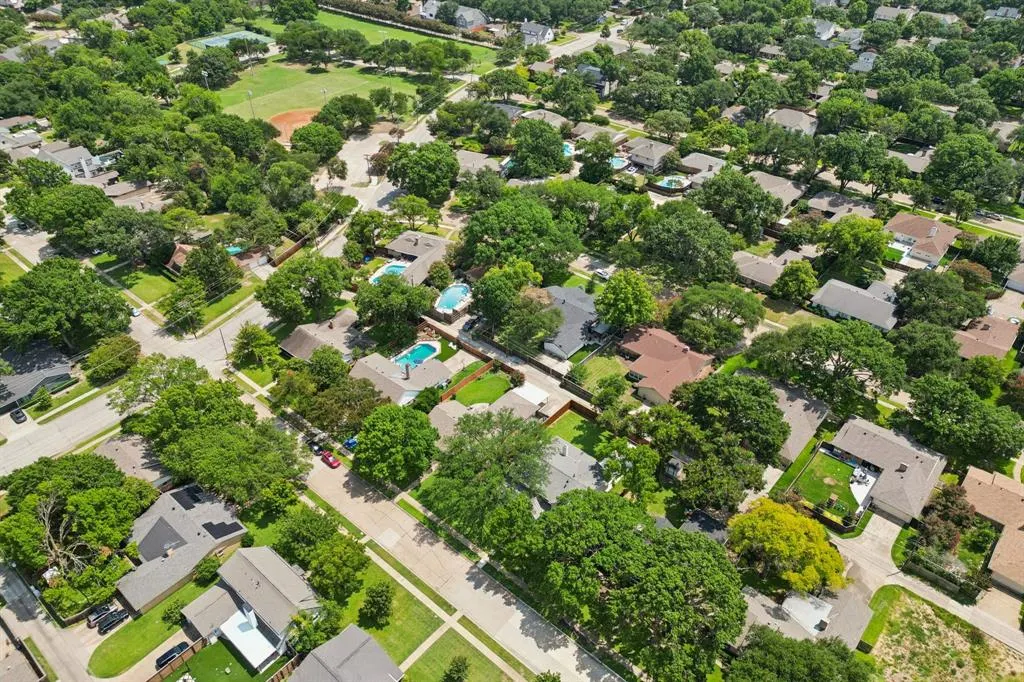 1307 Seminole Drive