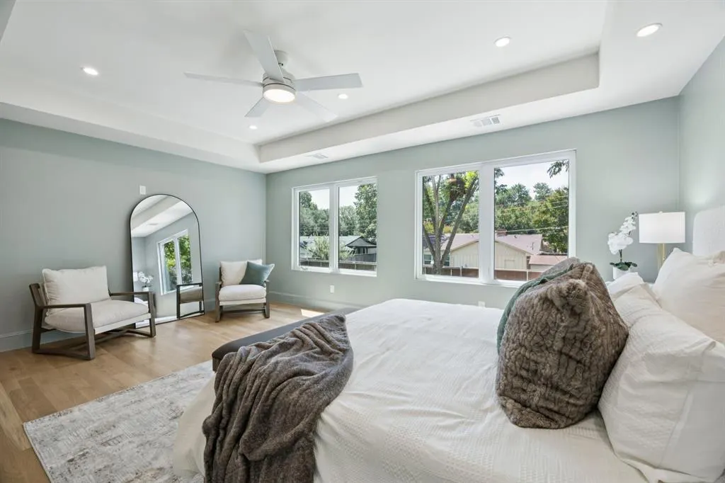 1307 Seminole Drive