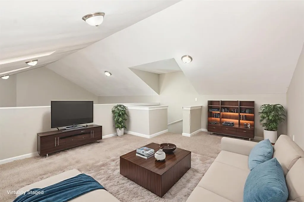 1304 Ursula Court