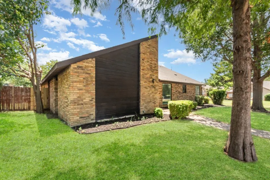 1304 Ursula Court
