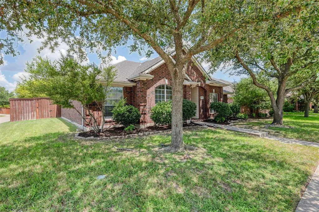 1523 Outerbridge Drive