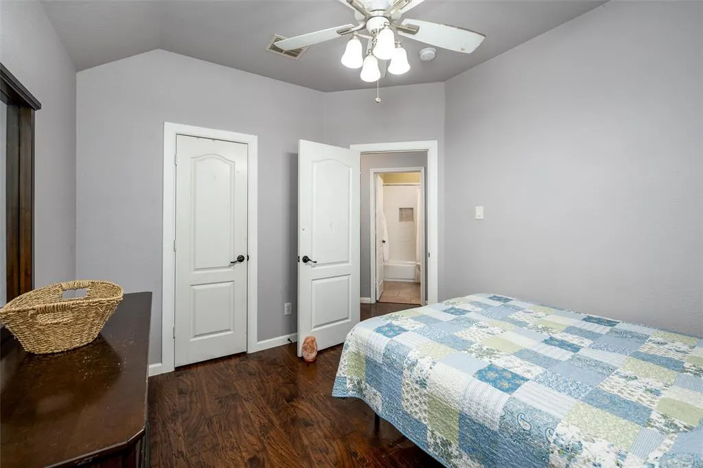 1523 Outerbridge Drive