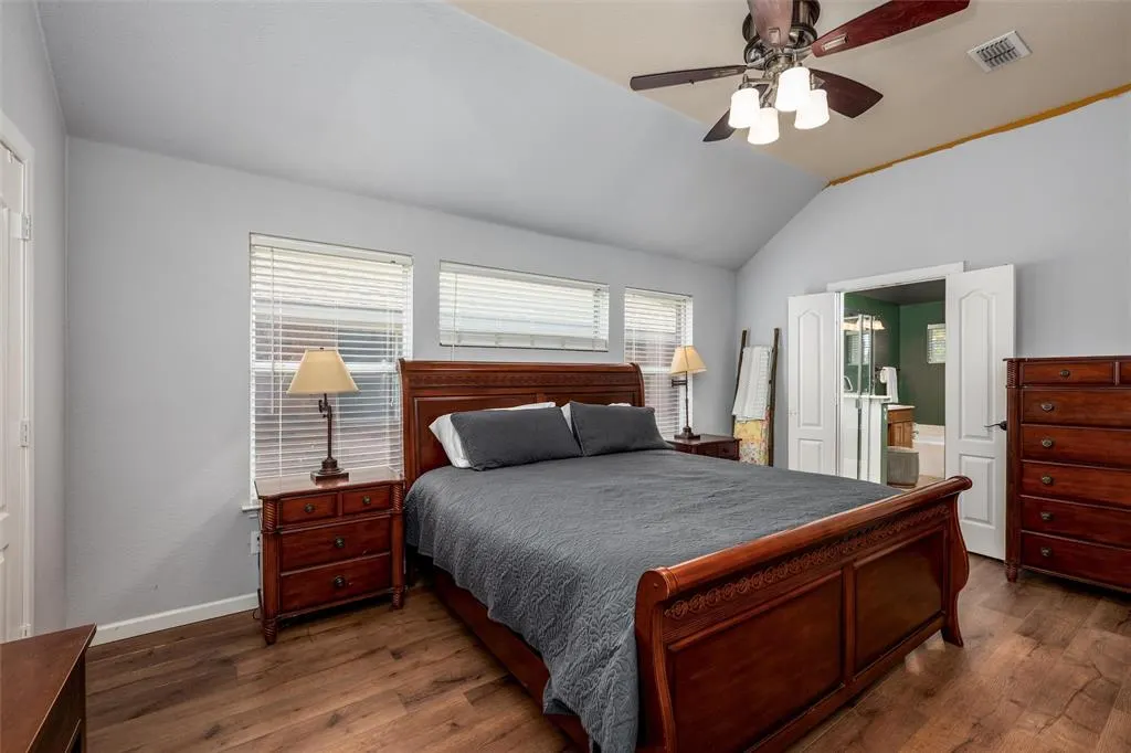 1523 Outerbridge Drive