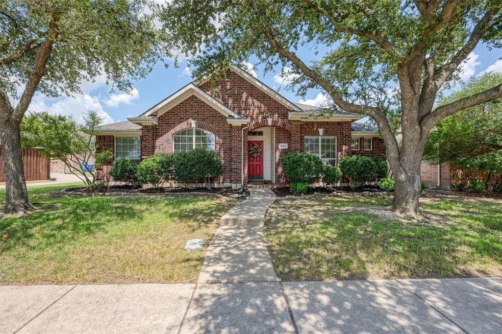1523 Outerbridge Drive