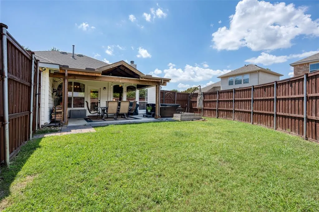 1523 Outerbridge Drive