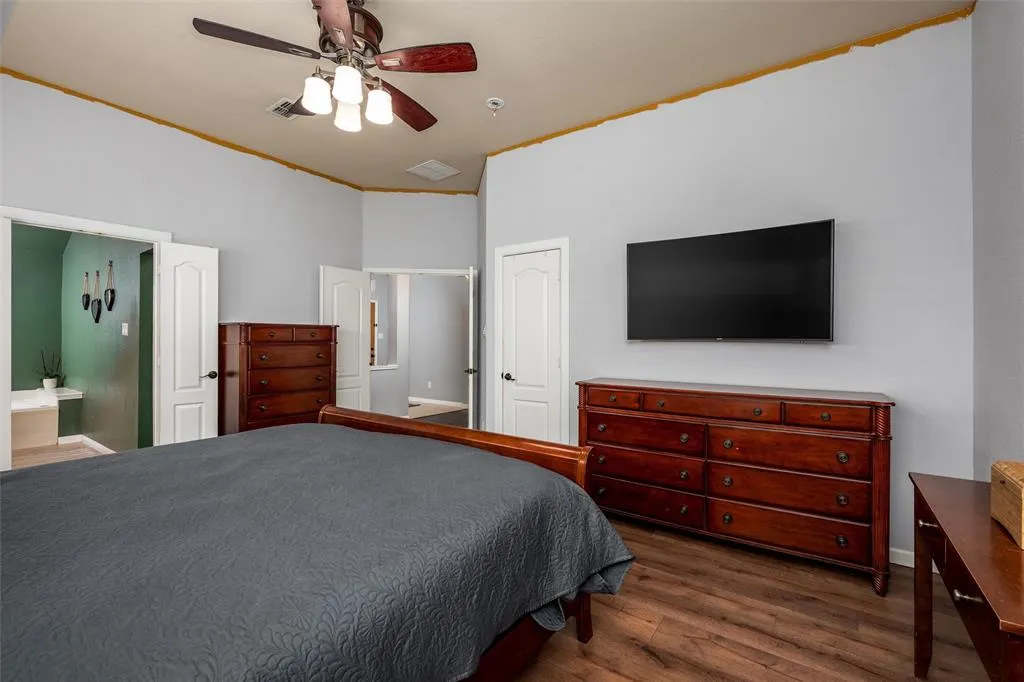 1523 Outerbridge Drive