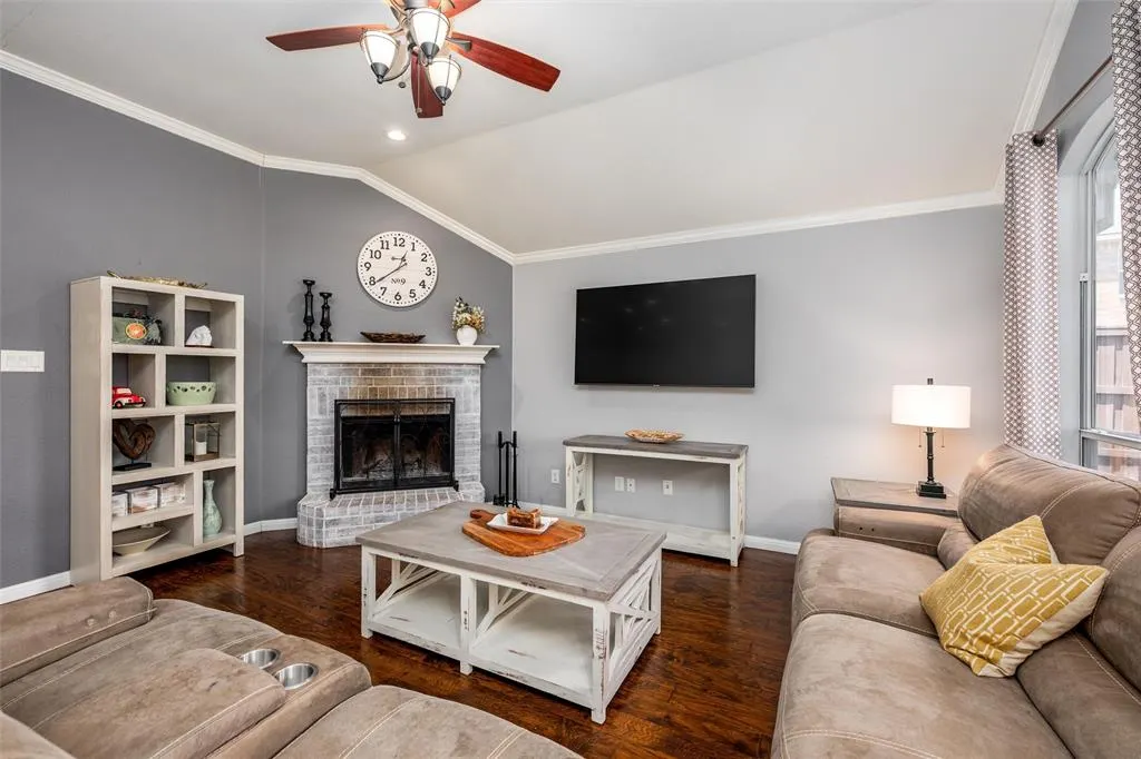 1523 Outerbridge Drive
