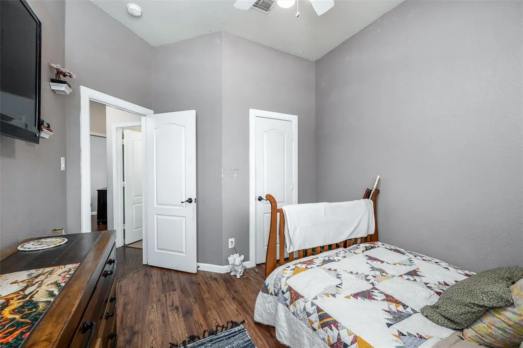 1523 Outerbridge Drive