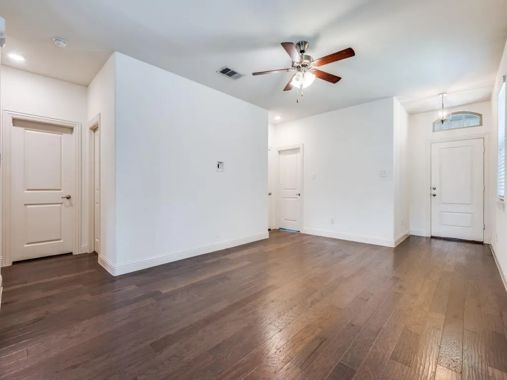 7105 Wildflower Way