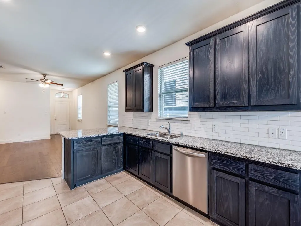 7105 Wildflower Way