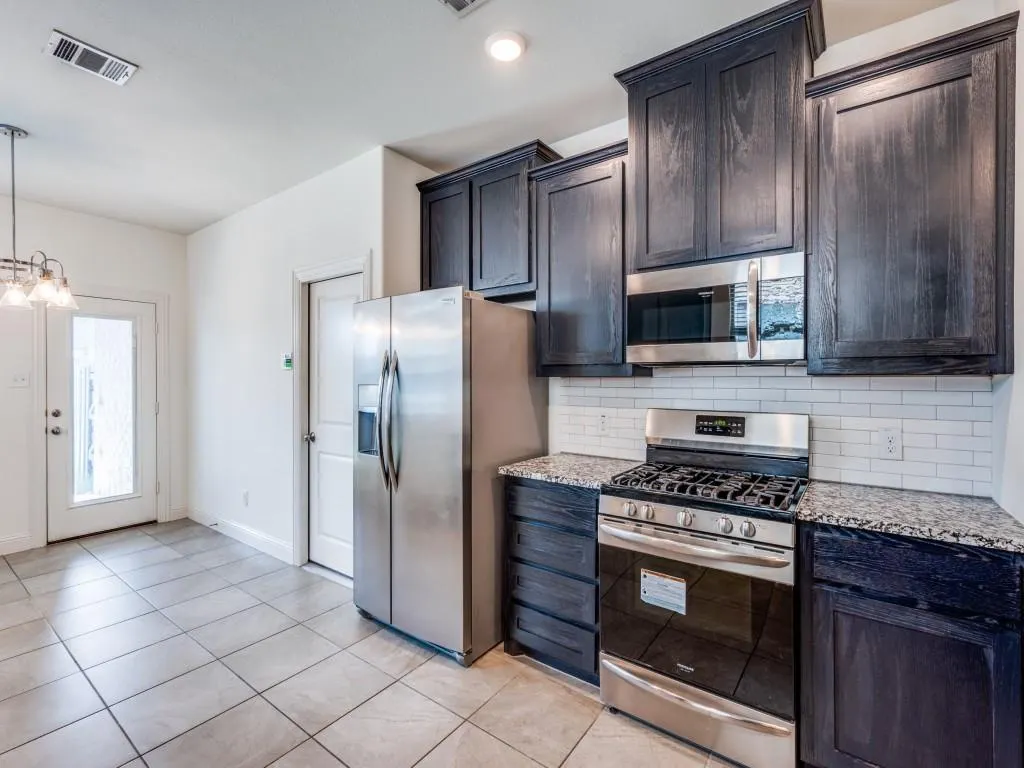 7105 Wildflower Way
