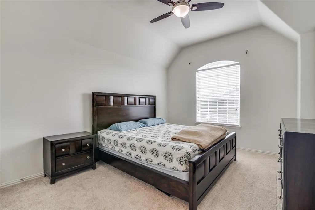 5716 Broadgreen Road