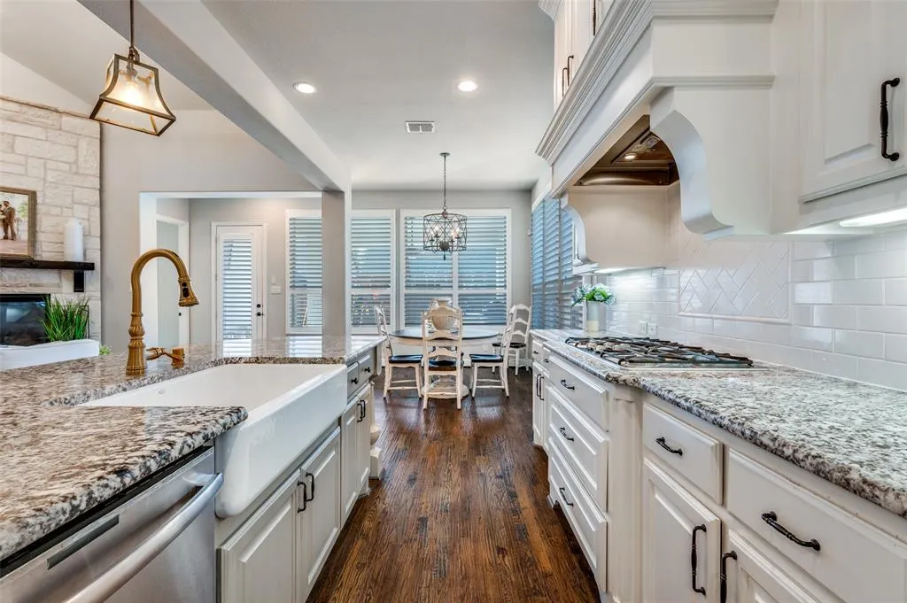 3722 Wagon Wheel Way