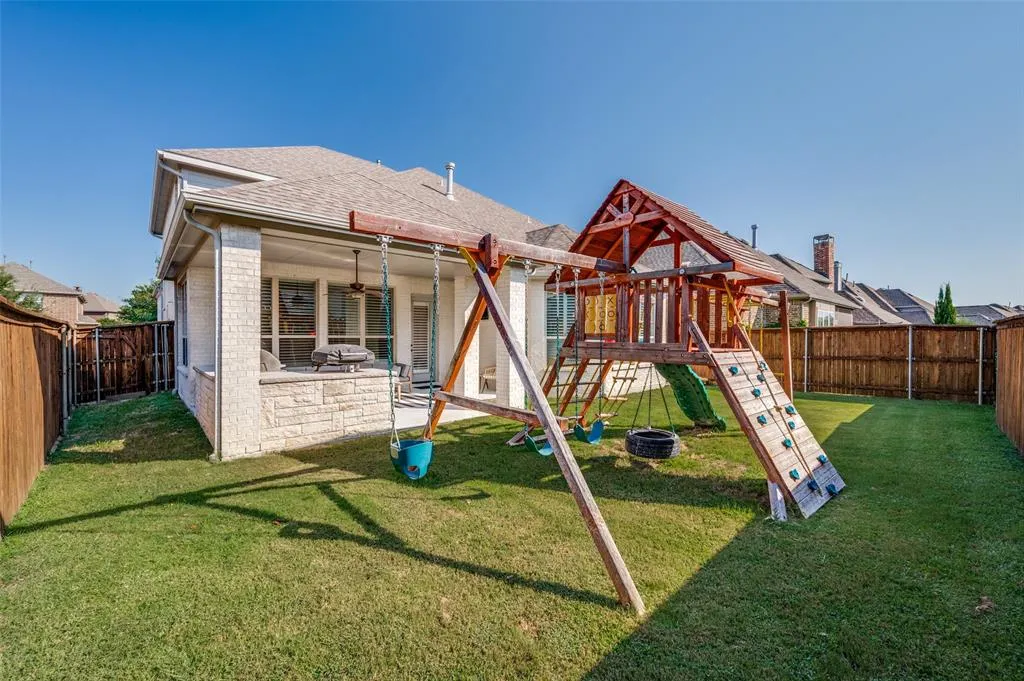 3722 Wagon Wheel Way