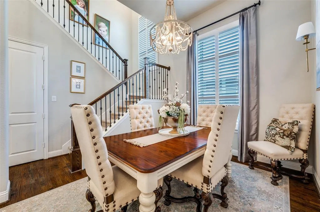 3722 Wagon Wheel Way