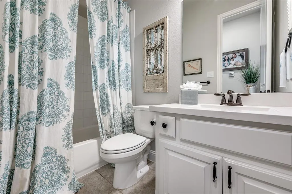 3722 Wagon Wheel Way