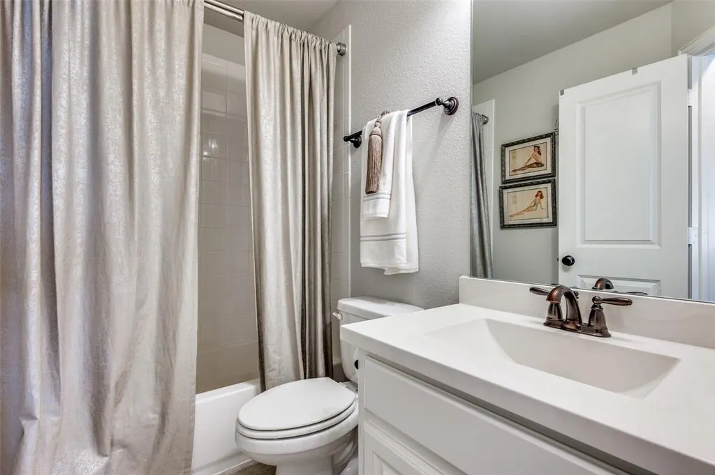 3722 Wagon Wheel Way