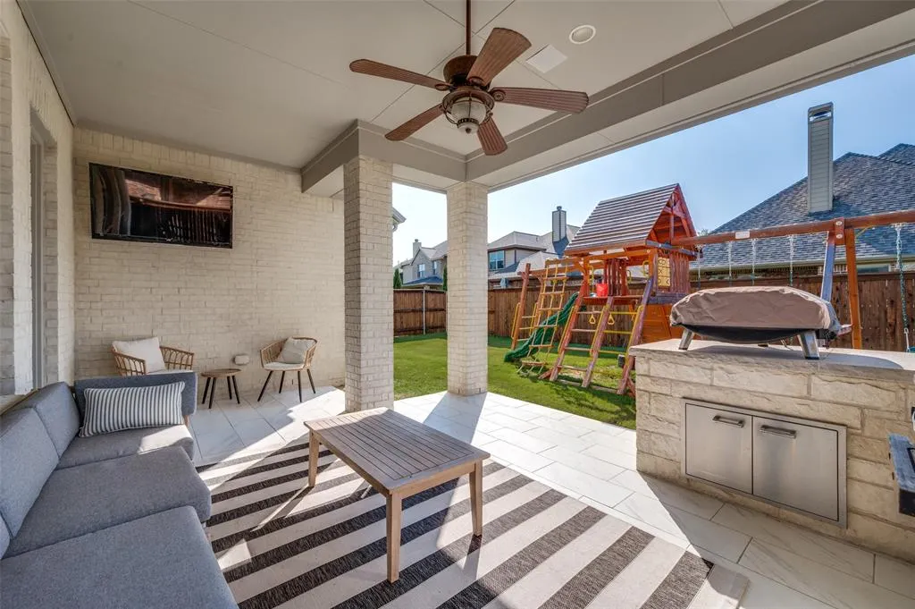 3722 Wagon Wheel Way