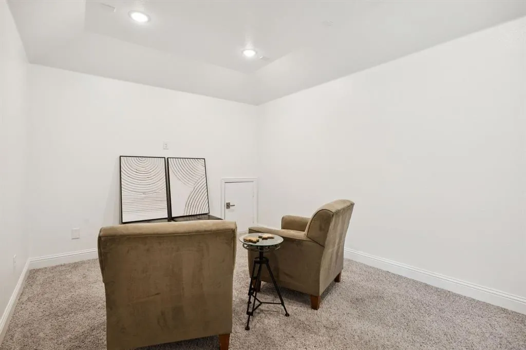 5300 Tuscarora Trail