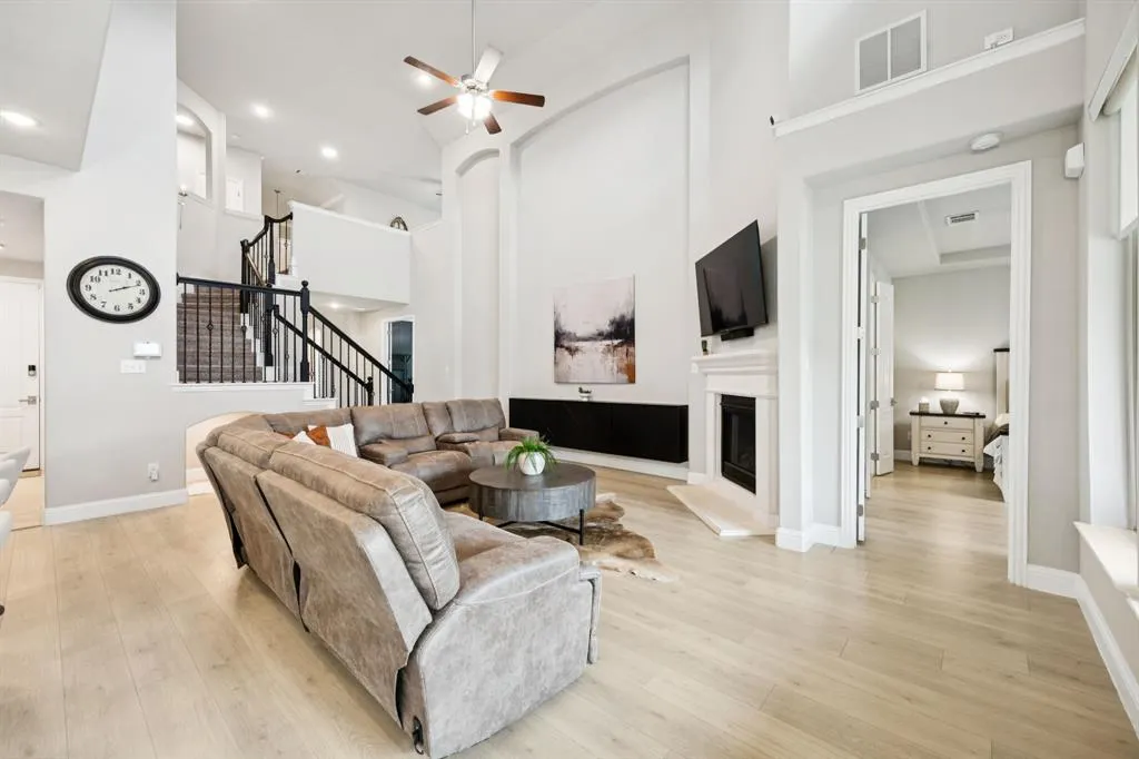 5300 Tuscarora Trail