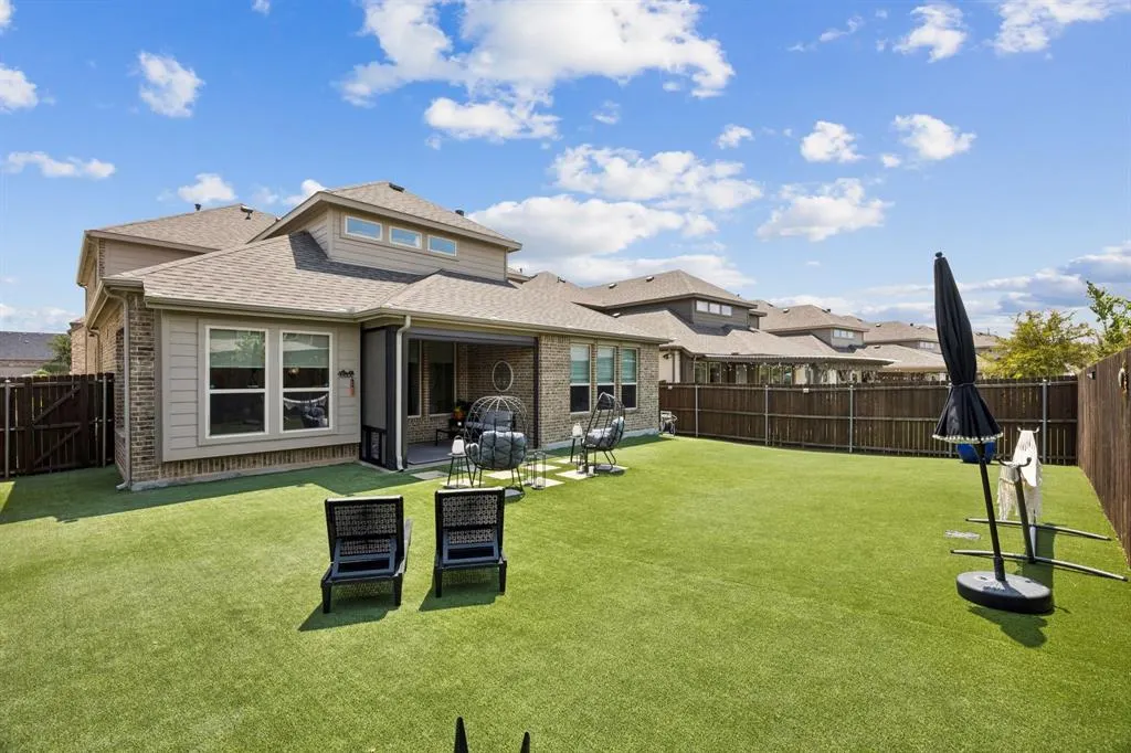 5300 Tuscarora Trail