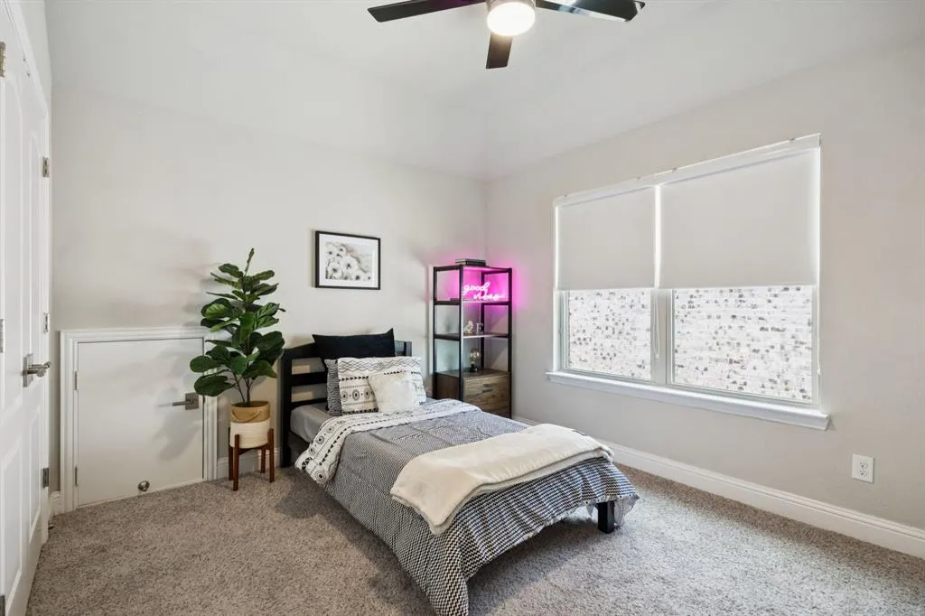 5300 Tuscarora Trail