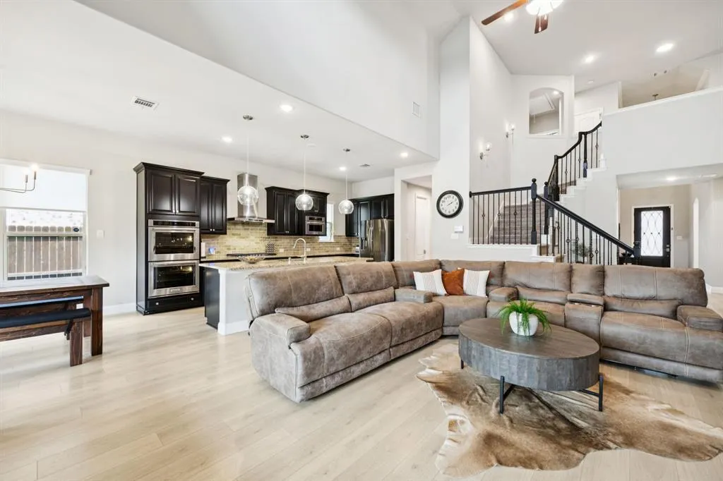 5300 Tuscarora Trail